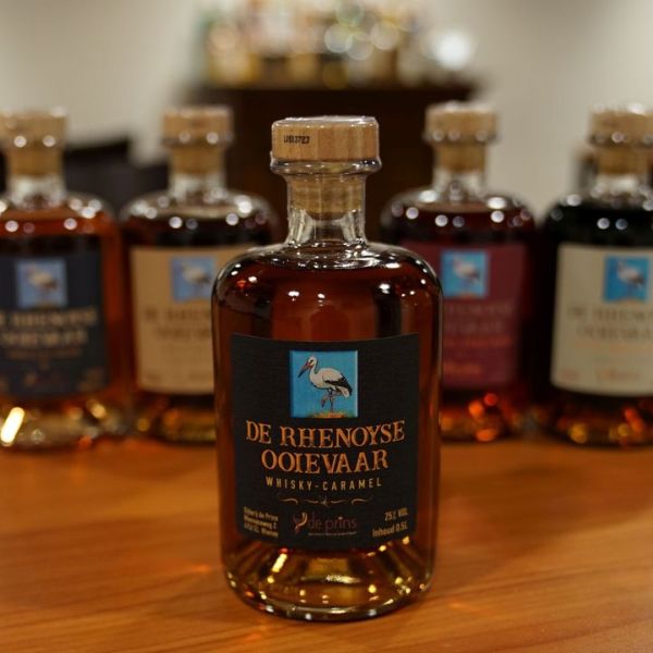 Nieuw: De Rhenoyse Ooievaar Whisky-Caramel likeur.